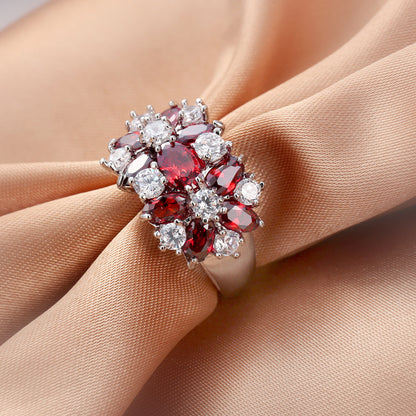 Anillo floral de circonita