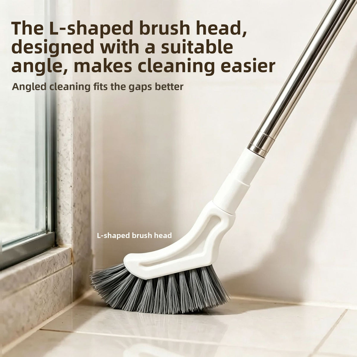 Cepillo retráctil ajustable para limpiar rincones del baño