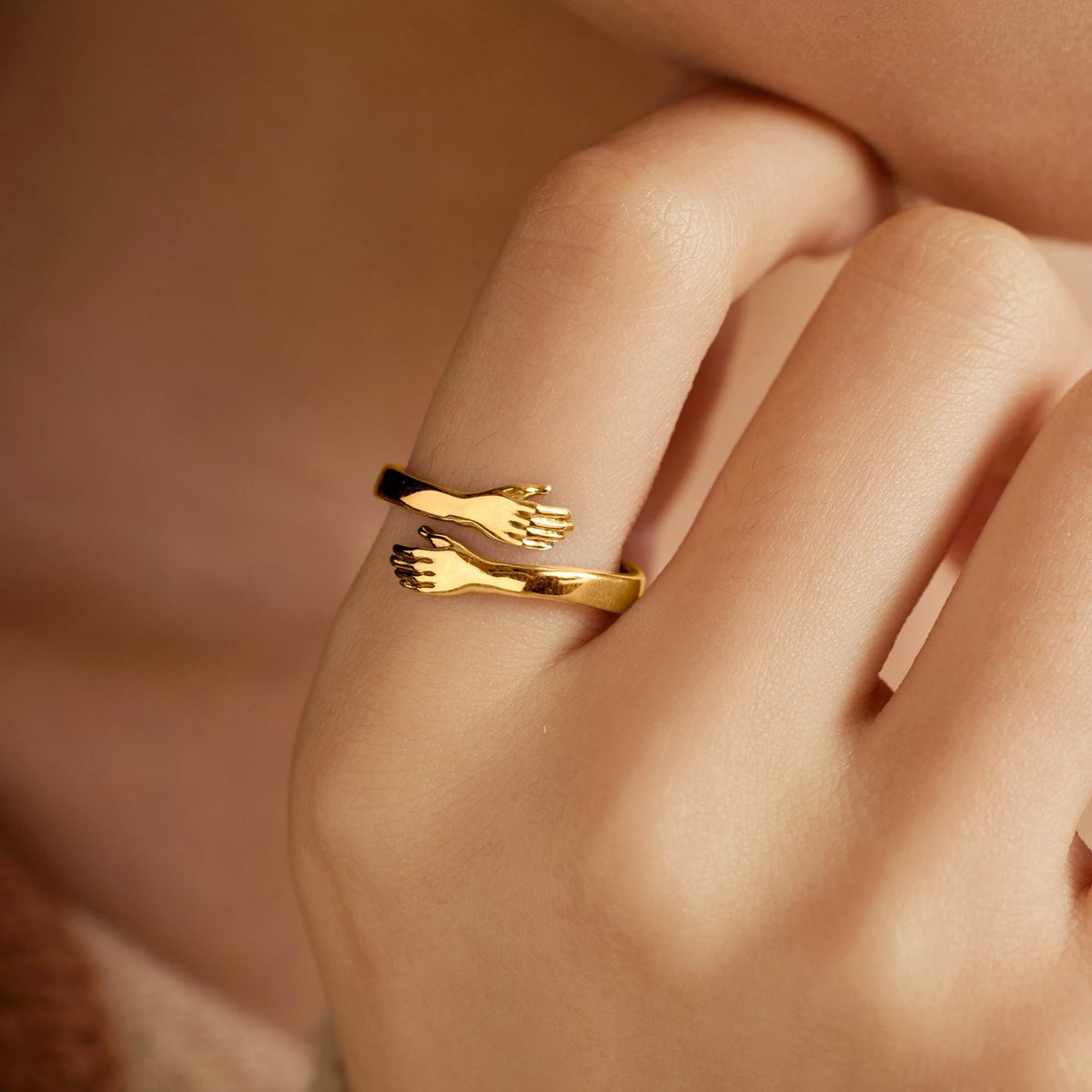 Anillo de moda Double Hug