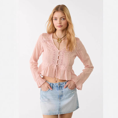 Blusa informal de mujer con ribete de encaje