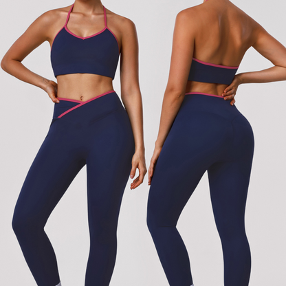 Conjunto de yoga de alta elasticidad con sujetador tipo halter y leggings.