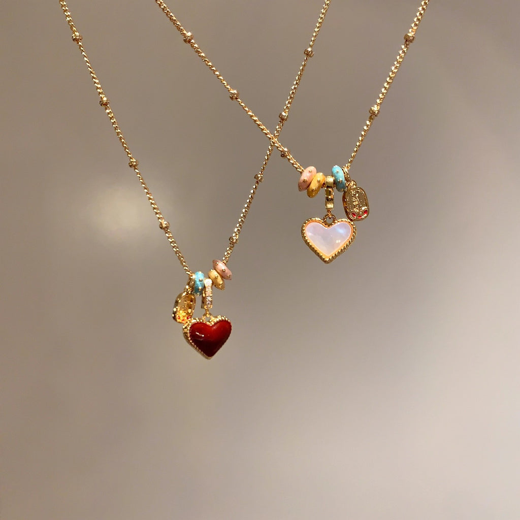 Collar con colgante de corazón de esmalte rojo