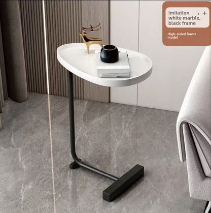Mesa de centro moderna y sencilla