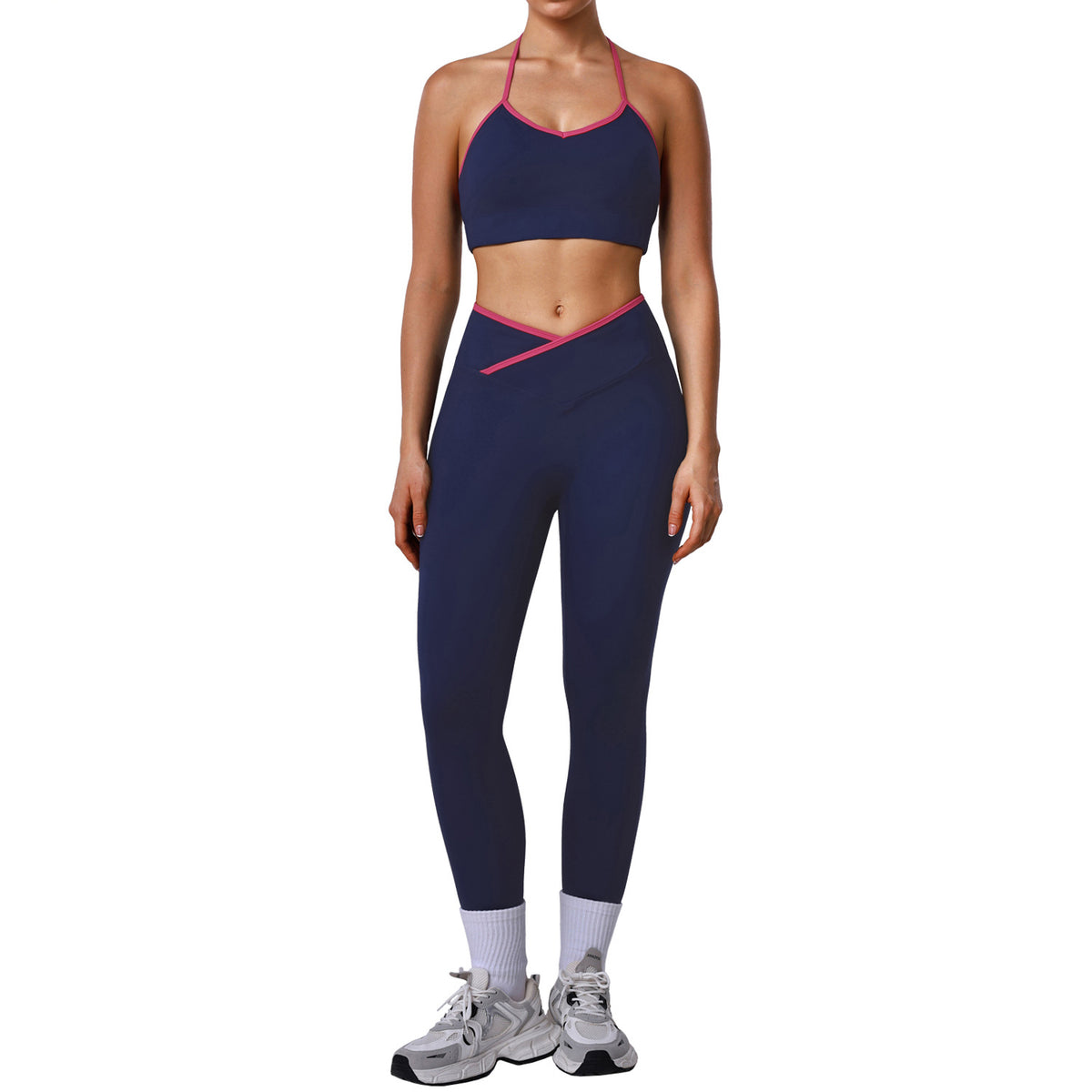 Conjunto de yoga de alta elasticidad con sujetador tipo halter y leggings.