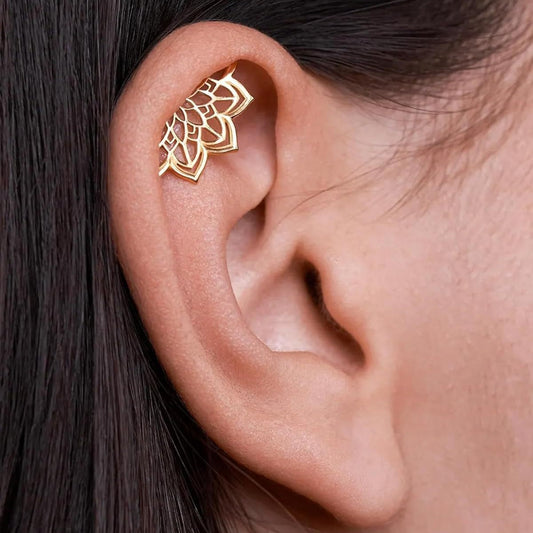 Pendientes geométricos en espiral de loto con mandala