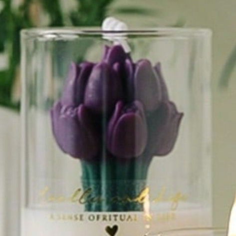 Velas aromáticas con forma de tulipán