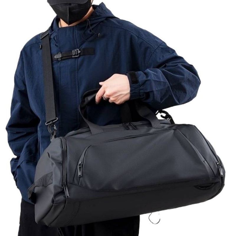 Bolsa de viaje impermeable con separación para ropa seca y húmeda