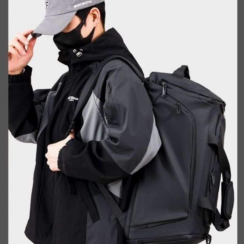 Bolsa de viaje impermeable con separación para ropa seca y húmeda